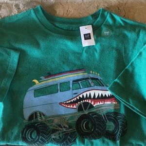 Boys GAP green XXL NWT T-shirt, monster truck